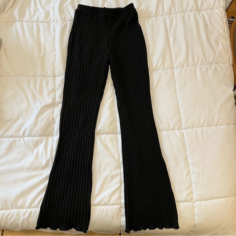 Lisa says gab high rise flare rib knit pants